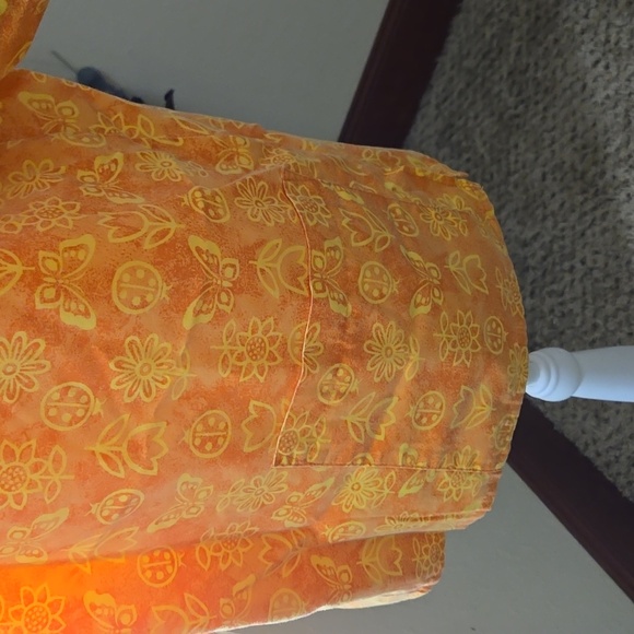 Scrub top - Picture 4 of 9